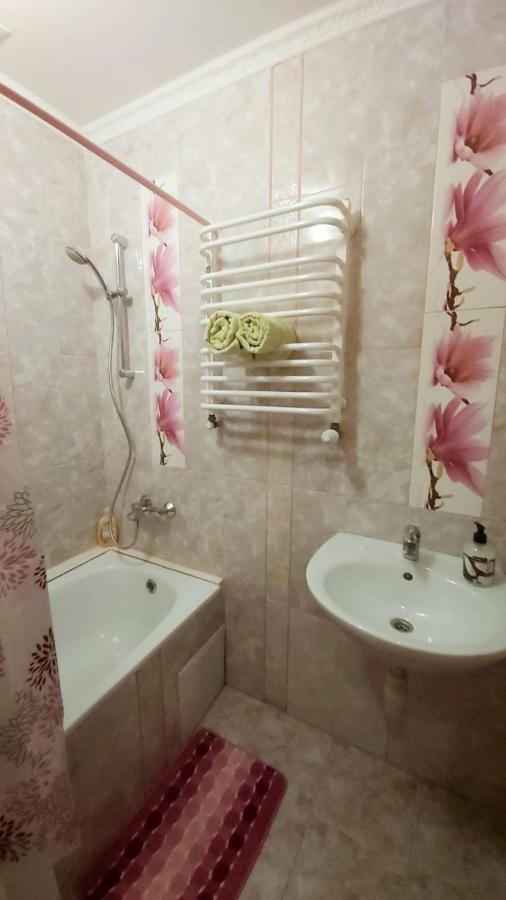 Айстра Apartman Lviv Kültér fotó